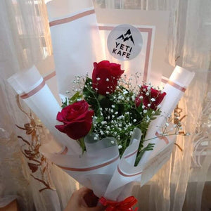 3 Red Rose Bouquet